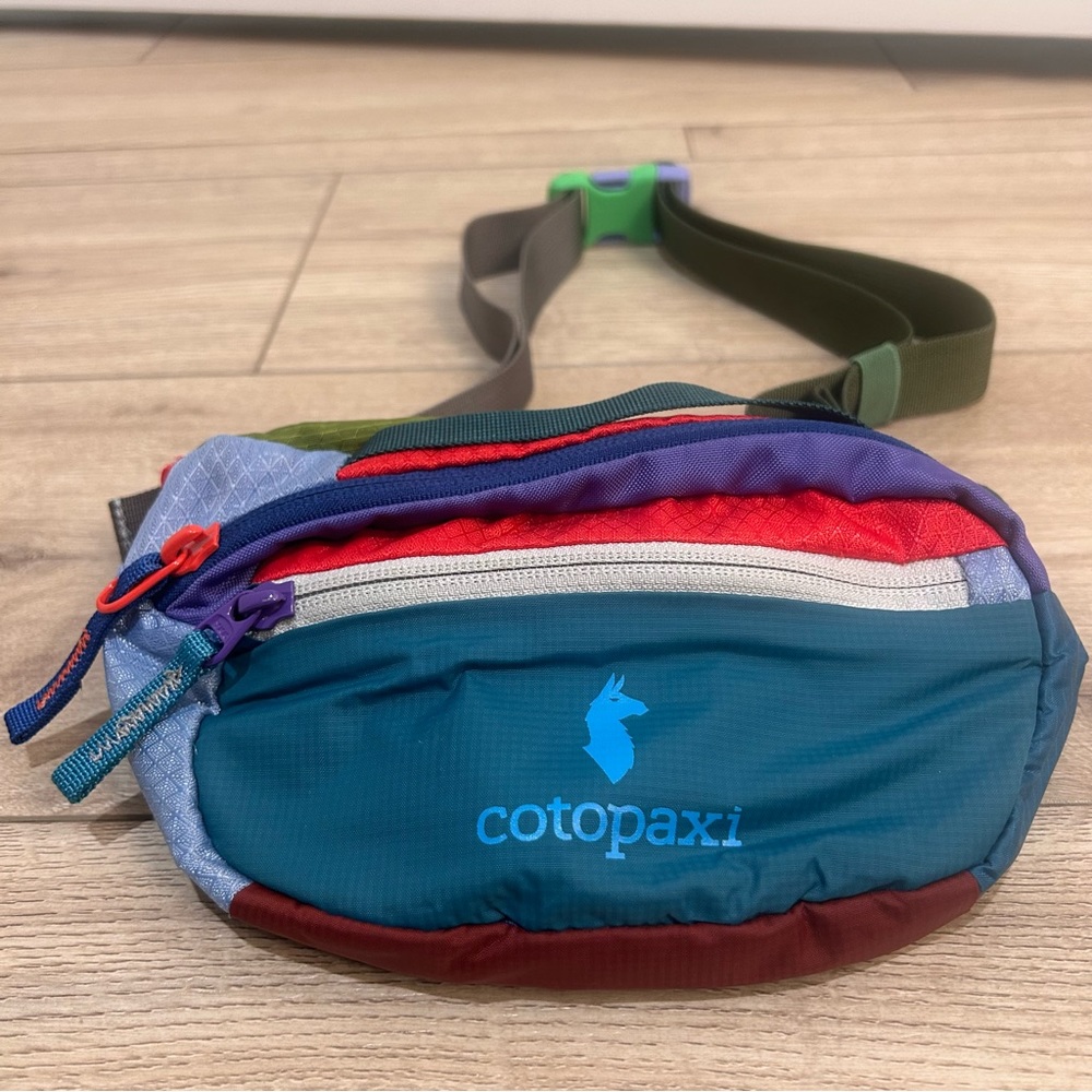 Cotopaxi 1.5L Fanny pack